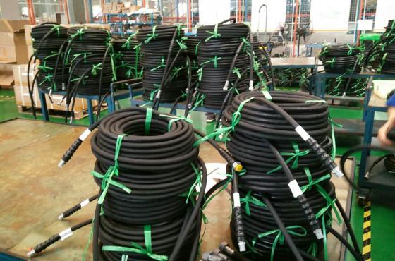 利通科技UPE高压多功能工业软管